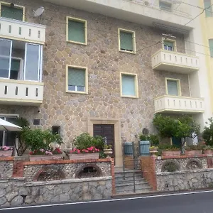 appartamento-ilka.hotelitalianriviera.com/